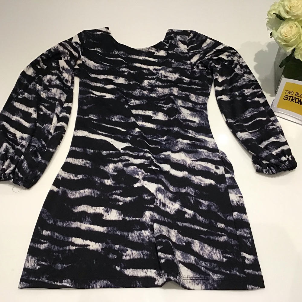 Very Sexy tiedye low back long sleeve dress size S
